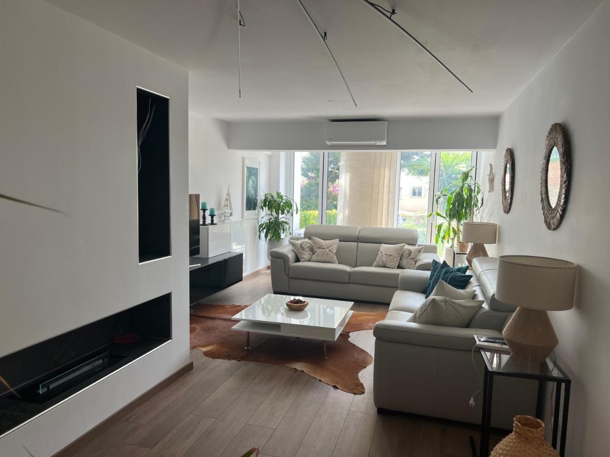 Апартаменты Modern Seaview Townhouse In Coral Bay (Adults Only) Пейя Экстерьер фото