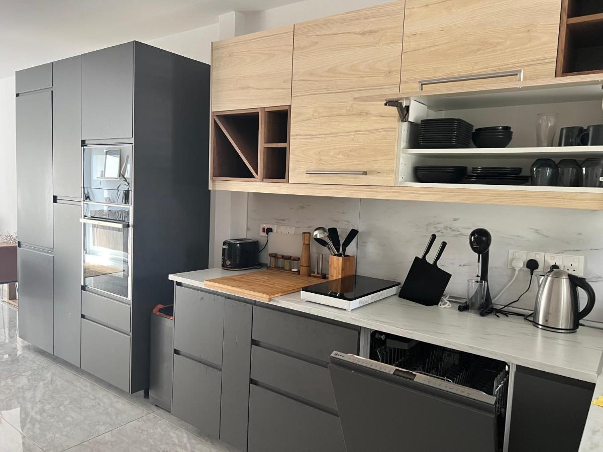 Апартаменты Modern Seaview Townhouse In Coral Bay (Adults Only) Пейя Экстерьер фото
